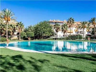 By Riva - Elegant, 2 Bedroom Apartment In Dama De Noche Puerto Banus Marbella