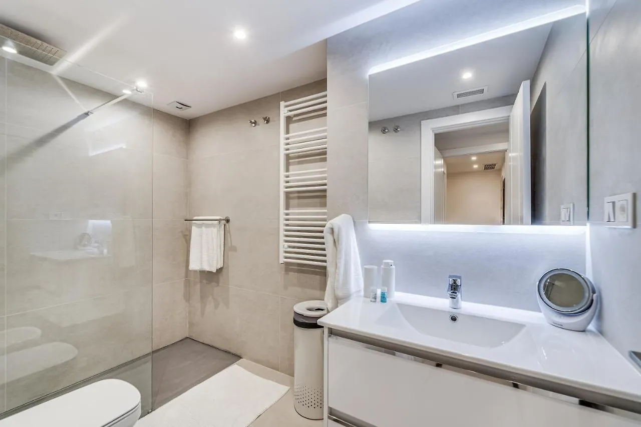 By Riva - Elegant, 2 Bedroom Apartment In Dama De Noche Puerto Banus Marbella 0*,  Spain